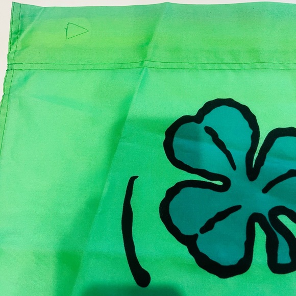 Snoopy St. Patrick's Day Vintage Rainbow Pot of Gold Shamrock Flag 41" x 29" - Picture 13 of 14